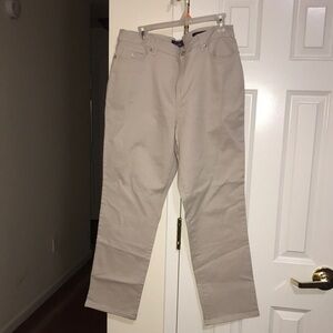 NWOT Vintage Gloria Vanderbilt Amanda Cream Straight Leg Jeans